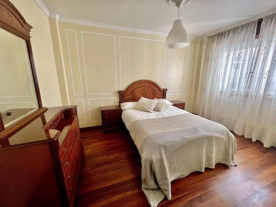 Agradable Apartamento Centrico En Cangas Eksteriør billede