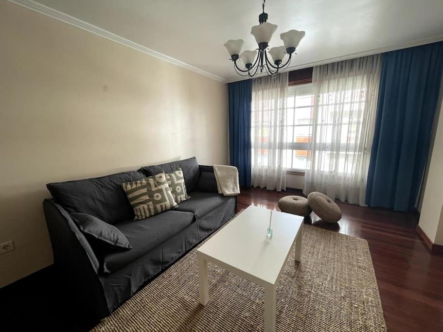 Agradable Apartamento Centrico En Cangas Eksteriør billede
